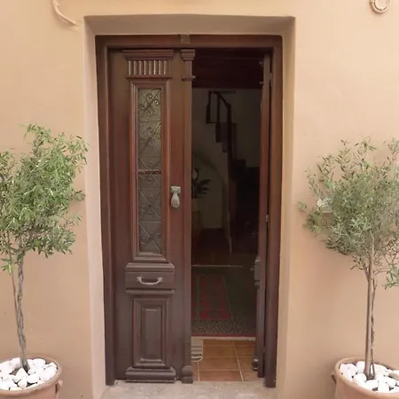 The Monk Flats Χανιά